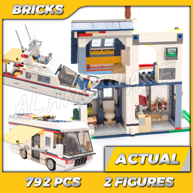 Model Kit Yacht - 792pcs 3in1 Kreatif Liburan Santai Camper